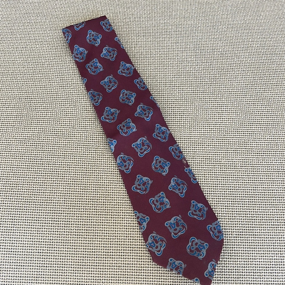 Vintage Valentino Maroon Men's Tie